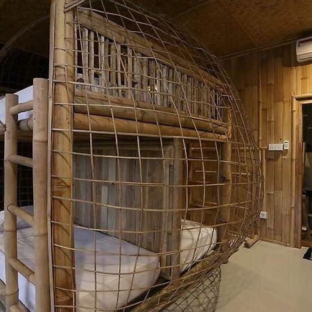 Luxury Bamboo Hostel Lodtunduh Экстерьер фото